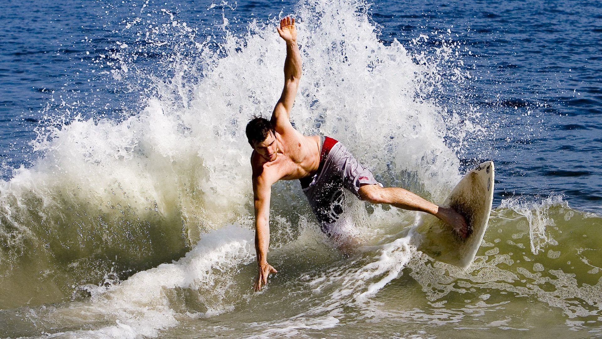 _软件引擎的智能体操：科技赋能全民健身_，智能体能训练系统